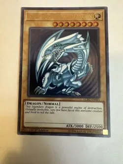 Blue Eyes White Dragon LCKC-EN001 Ultra Rare Version 2 1st Edition Yugioh LP - Image 1