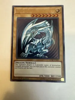 Blue Eyes White Dragon LCKC-EN001 Ultra Rare Version 2 1st Edition Yugioh LP - Image 3