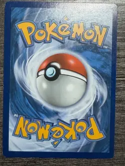 POKEMON NON HOLO SURFING PIKACHU 111/108 RARE EVOLUTIONS NEW ARCEUS SLEEVE LP-NM - Image 4