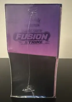 Nintendo Pokemon TCG: Sword & Shield Fusion Strike Elite Trainer Box Small Flaws - Image 5