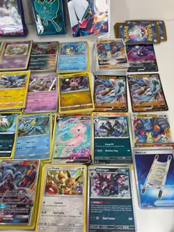 Big Lot Of Pokemon Cards Holo Rare Ultra Rare No Energy Or Trainers 950 Cards - Image 4