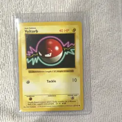 Pokemon Voltorb 67/102 Base Set 40 HP Common WOTC 1999 Vintage shadowless - Image 1