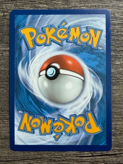 POKEMON FULL ART SURFING PIKACHU V 008/025 ULTRA RARE + NEW ARCEUS SLEEVE LP-NM - Image 4