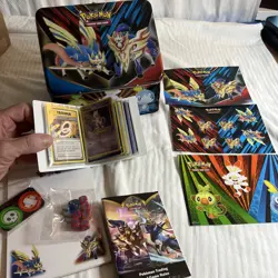 Pokemon TCG Charizard, Mewtwo, Lunch Box Lot - Image 1
