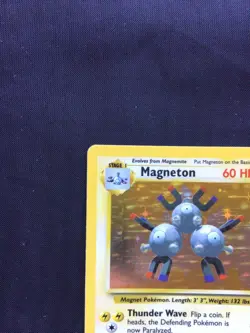 Pokemon Cards: Base Set Rare Holo: Magneton 9/102 - Image 3