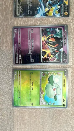 Pokemon - Prismatic Evolutions Mini Lot - NM - 2 Ex / 1PB / 1MB - Image 3