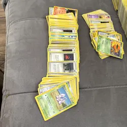 Tons of Pokemon TCG Trading Cards Collection Old 1999-2011 - Image 5