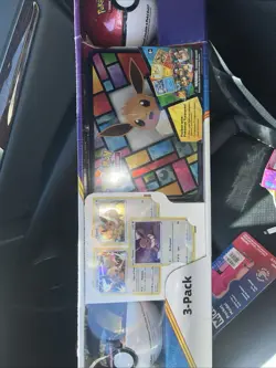 Pokemon Eevee TCG 2021 Collector Chest 3 Promo Cards, 5 Booster Packs 2 Pokeball - Image 1