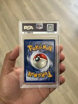 Pokemon TCG 1999 Articuno Holo PSA 8 - Image 2