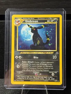 Umbreon 13/75 Pokemon Card Hologram Vintage 90's Nintendo Neo Discovery Swirl LP - Image 2