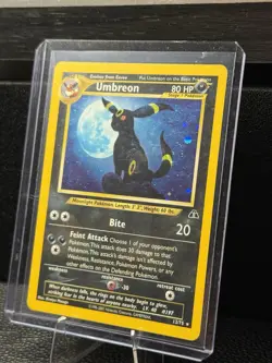 Umbreon 13/75 Pokemon Card Hologram Vintage 90's Nintendo Neo Discovery Swirl LP - Image 4