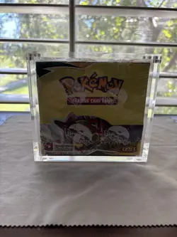 Pokemon Evolving Skies Booster Box (36 Packs) New/Factory Sealed. MINT With Case - Image 4
