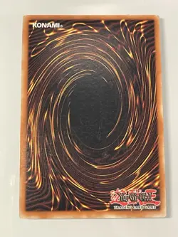Yugioh Mago Negro Dark Magician Portuguese 1st Ed LP DIY-P006 Ultra - Image 5
