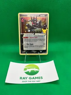 Pokemon TCG Greninja Gold Star Holo SWSH144 Black Star Promo DMG - Image 1