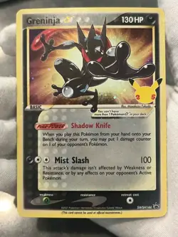 Pokemon TCG Greninja Gold Star Holo SWSH144 Black Star Promo DMG - Image 3