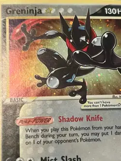 Pokemon TCG Greninja Gold Star Holo SWSH144 Black Star Promo DMG - Image 4