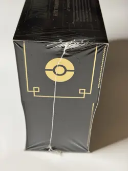 Pokemon TCG Sword & Shield Elite Trainer Box Plus Zamazenta Card Game - POK82743 820650807435 - Image 4