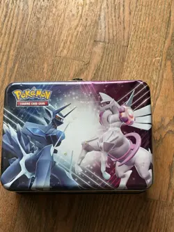 Approx 900+ Pokemon Cards In A Lunch Box Tin - Image 2