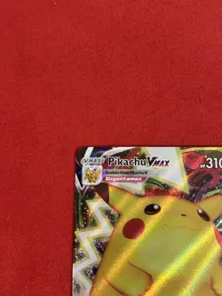 Pokemon TCG - Pikachu VMAX 044/185 Ultra Rare Vivid Voltage - Great Condition! - Image 2