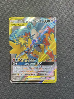 Pokemon Lot Of 6!!!! Mew Is Damaged As Well As Resharami And Charizard - Image 3