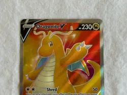 Pokemon TCG Dragonite v Evolving Skies Holo Ultra Rare Full Art Card 191/203 NM - Image 3
