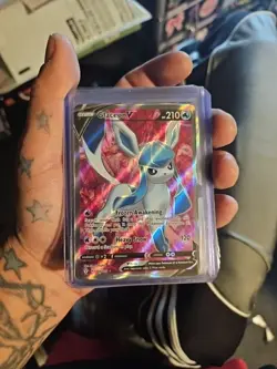 Pokemon TCG Glaceon V (Full Art) 174/203 SWSH07: Evolving Skies Holo NM - Image 1