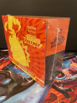 Pokemon Sword & Shield Vivid Voltage Elite Trainer Box ETB Factory Sealed NEW 820650807688 - Image 2