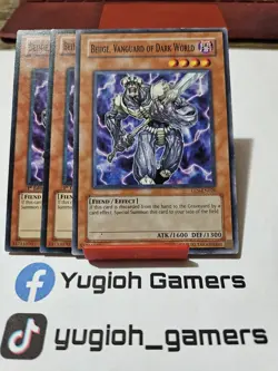 Yu-Gi-Oh Beiige Vanguard Of Dark World X3 Different Sets Common Light Played - Image 1
