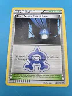 Team Aqua's Secret Base 28/34 Double Crisis Regular Pokemon TCG LP - Image 1