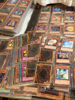 HUGE COLLECTION SOD-DREV COMMON/RARE PARTIAL SETS Hundreds of Cards! Yugioh - Image 5