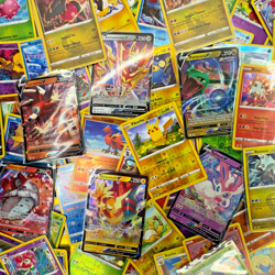 Pokemon Evolving Skies Job Lot Card Bundle Common - Rev's - Holo's - & V's 350+ - Image 4