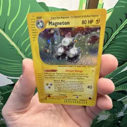 Pokemon Magneton Skyridge Holo Rare 80 HP Stage 1 H18/H32 2003 Card - Image 2