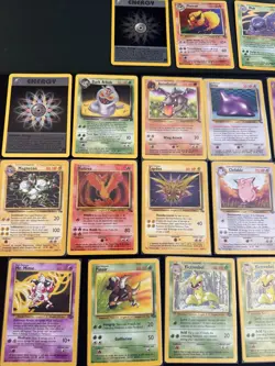 Lot of 149 Vintage Pokemon Jungle Fossil & Team Rocket Sets. - Image 3