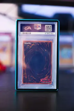 2002 Blue-Eyes White Dragon SDK-001 Starter Deck Kaiba 1st Edition PSA 10 Yugioh - Image 3