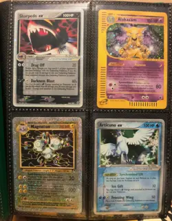 🍓 Binder Lot of 100 Vintage Pokemon Cards Collection-Sharpedo,Alakazam & more!! - Image 2