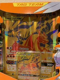 POKEMON TCG RESHIRAM & CHARIZARD-GX TAG TEAM PREMIUM COLLECTION SEALED 🔥🔥 - Image 3