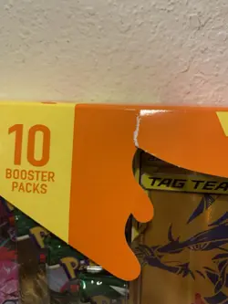 POKEMON TCG RESHIRAM & CHARIZARD-GX TAG TEAM PREMIUM COLLECTION SEALED 🔥🔥 - Image 4