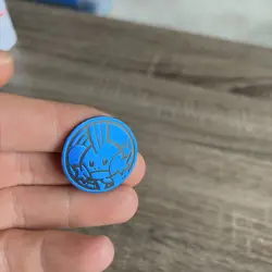 Pokemon Trading Card Games Mudkip Blue Plastic Coin - Image 1