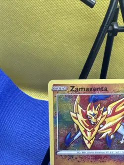 2020 Pokemon TCG Zamazenta 102/185 Amazing Rare Vivid Voltage Holo - Image 3