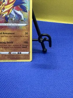 2020 Pokemon TCG Zamazenta 102/185 Amazing Rare Vivid Voltage Holo - Image 5