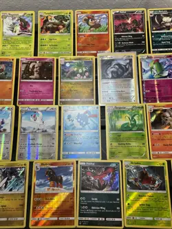 (30) Pokemon Cards Lot WOTC Vtg Holo STAMPED REVERSE Blaziken Zekrom LUGIA - Image 3
