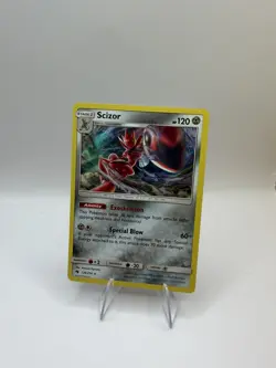 Scizor Holo Rare 126/214 2018 Sun Moon Lost Thunder Pokemon Card NM - Image 1