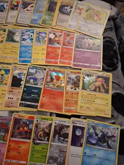 Pokemon TCG 850 Bulk Card Lot - Vintage, C/UC, Rare, Holos, etc 1999-2024 -lot8 - Image 2