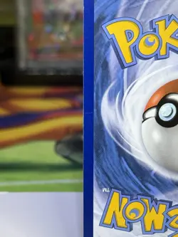 Umbreon - SWSH129 - Pokemon Sword & Shield Promo Ultra Rare Holo Card - Image 4