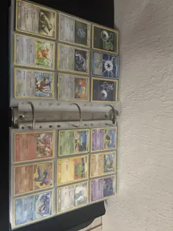 Huge Pokemon Binder Lot 1000+ Cards 7+ lb w/ Multiple Holos - Image 5