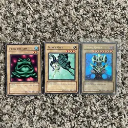 Yu-Gi-Oh! MP1: McDonalds Promo Card Lot. Includes Ultra Rare Cosmo Queen Card - Image 2