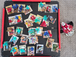 Bakugan Battle Brawlers lot of 36 Figures, 120 Cards, Battle Arena, launcher - Image 3