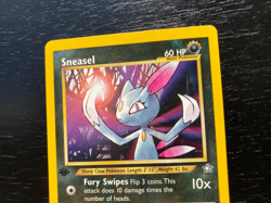 Pokemon Neo Genesis 1st Edition Non-Holo Sneasel 25/111 EX/NM Condition - Image 3