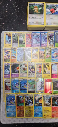 Midvintage pokemon card lot MP/DMG c,un, Rares, Holos 500+ - Image 2