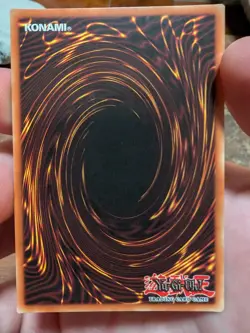 Yu-Gi-Oh! TCG Man-Eater Bug LOB-108 Super Rare Unlimited Near Mint - Image 2